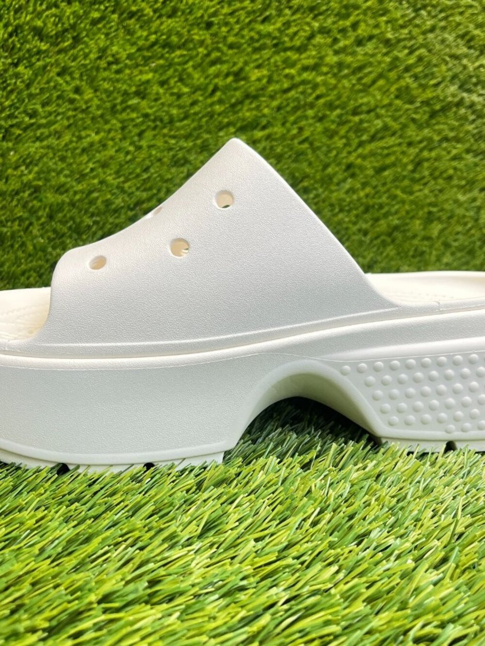 Crocs Stomp Womens Size 9 Ivory Beach Walking Outdoor Platform Slide Sandals - Picture 2 of 10